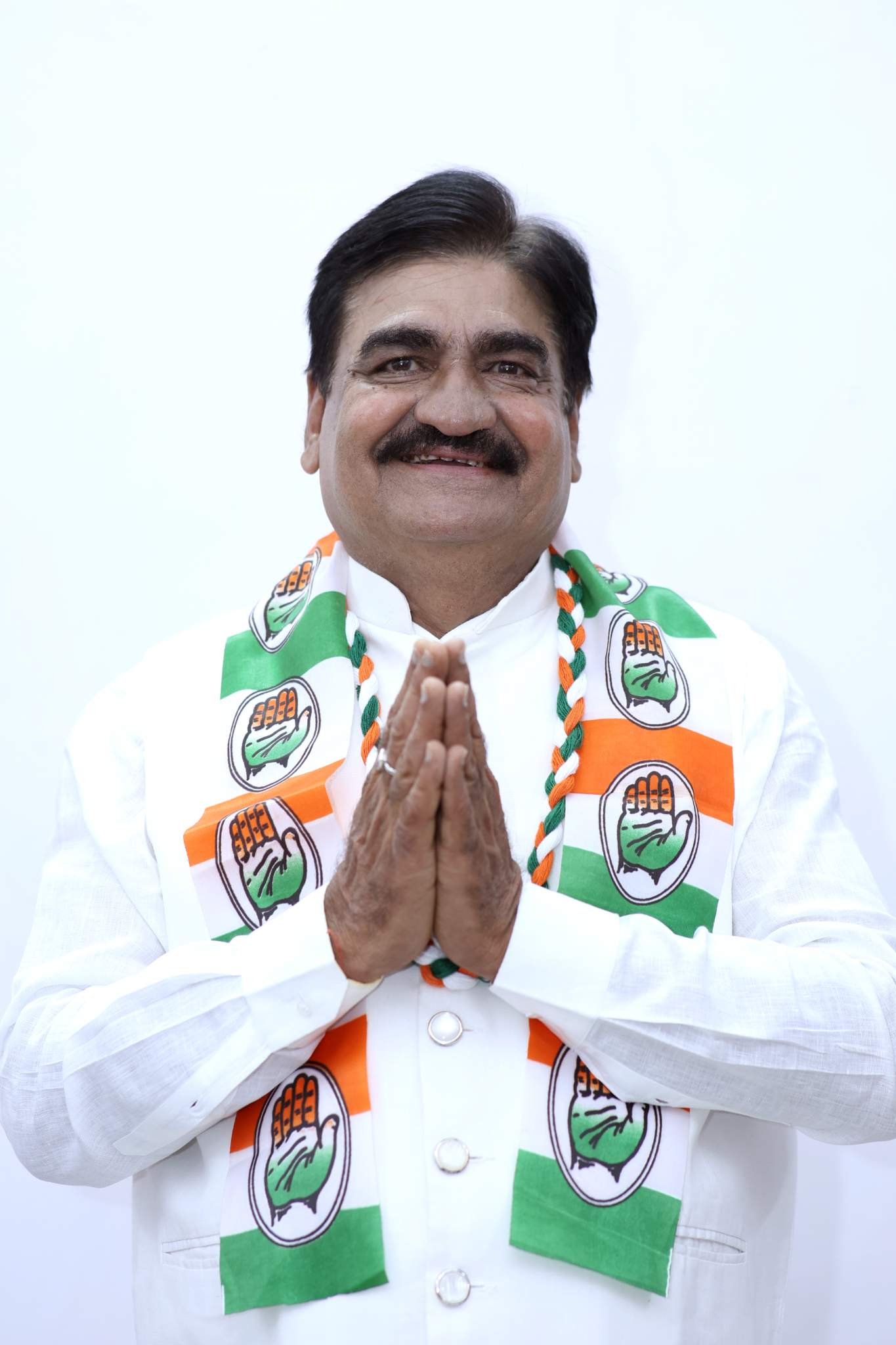 प्रदीप जैन